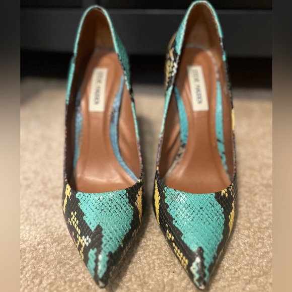 Steve Madden Proto snakeskin pumps - Picture 4 of 15